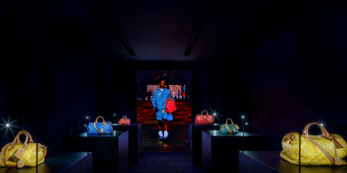 Louis Vuitton Men's Spring 2024 Kollektion vorgestellt: Pharrell Williams' Design-Debüt