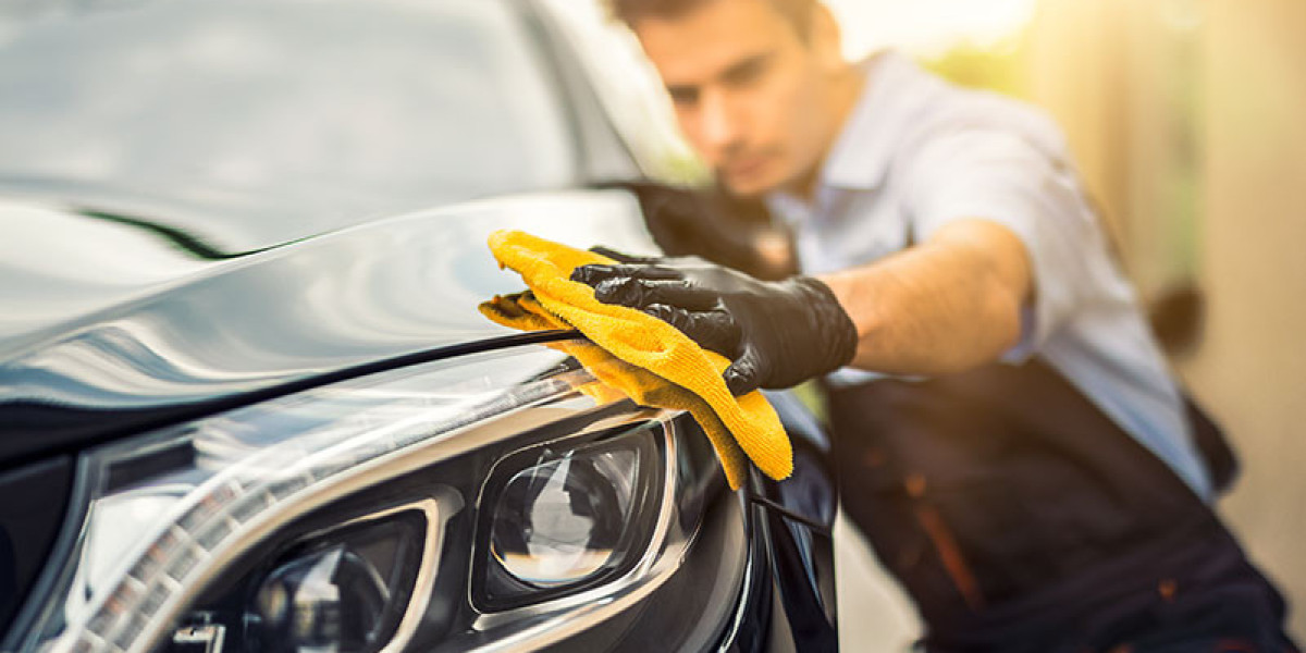 The Complete Guide to Mobile Detailing: Elevate Your Car's Appearance