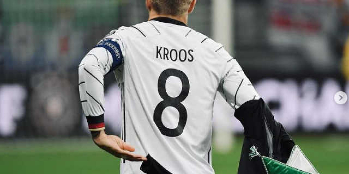 Toni Kroos kondigt terugkeer aan naar het Duitse nationale team