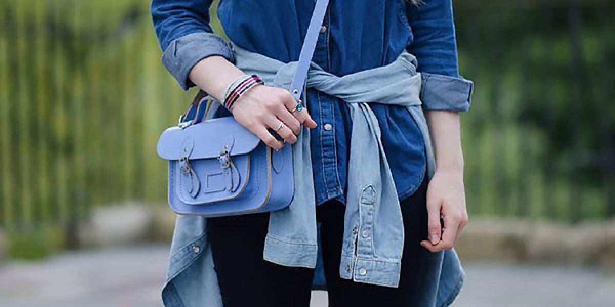Your Complete Guide to Wearing Denim Like a Pro (Women's Focus)