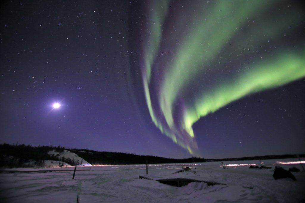 Northern Lights Yellowknife: Aurora Tours & Vacation Packages