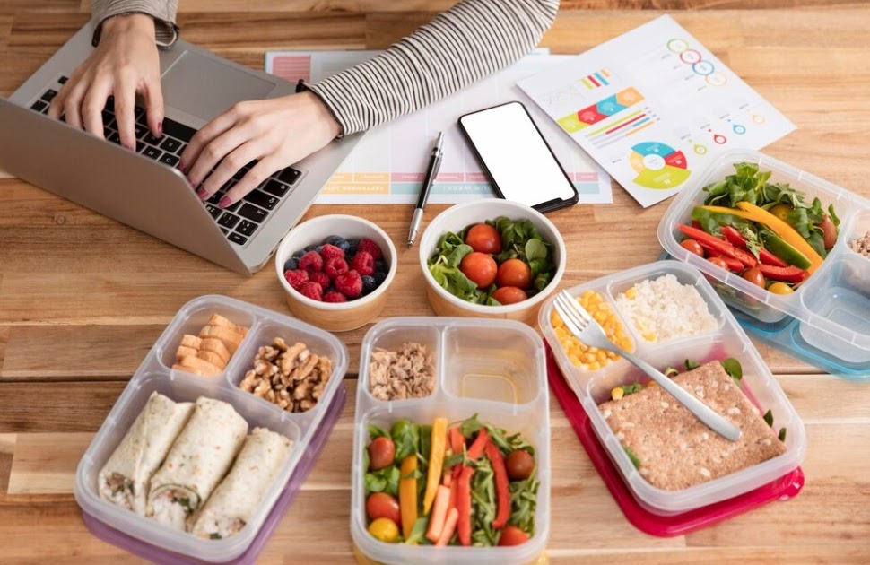 Understanding the School Lunch Program in the USA: Benefits, Challenges, and Future Prospects